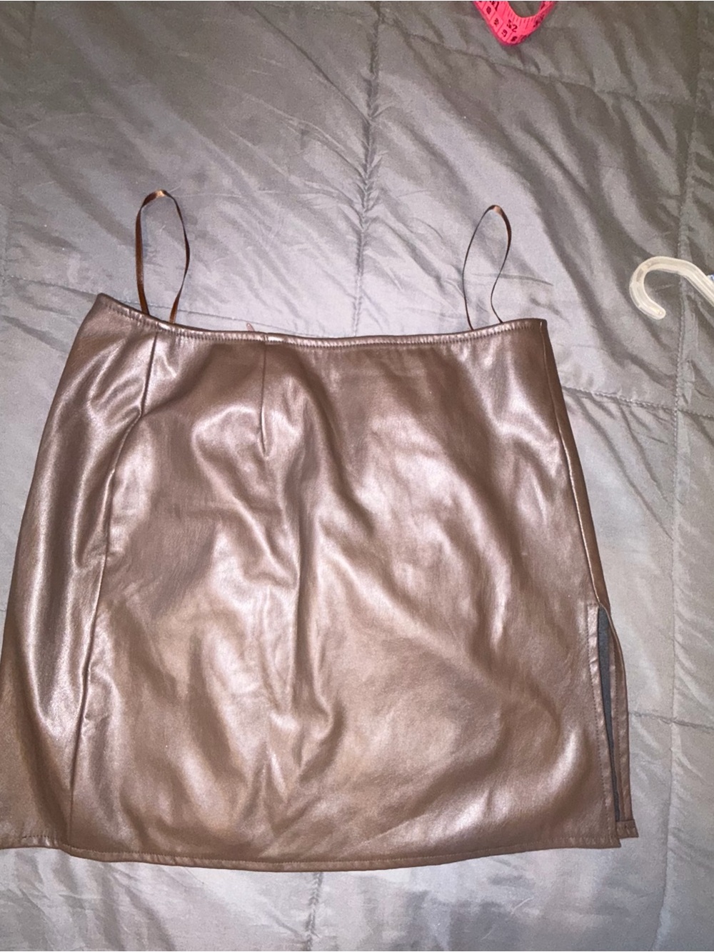 Motel Brown Faux Leather Mini Skirt Side Slit Size Large Y2K - Picture 2 of 8